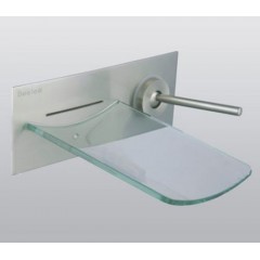 Single Handle Chrome Waterfall Bathroom Sink Faucet (QH0500W)