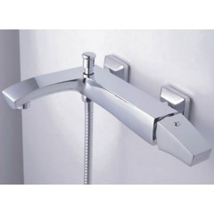 Single Handle Chrome Centerset Bathroom Sink Faucet (QH0503W)