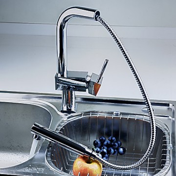 Single Handle Chrome Centerset Pull-out Kitchen Tap (TP0788)